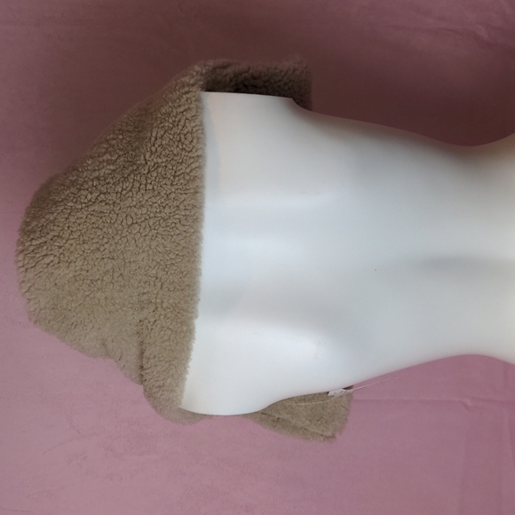 Madison 88 Faux Fur Neutral Cozy Scarf Wrap - Picture 2 of 5